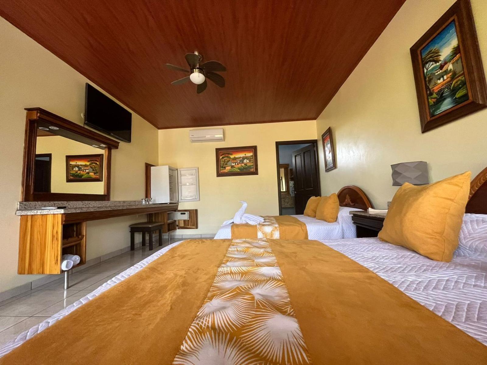 Hotel La Pradera Del Arenal ラ・フォルトゥナ エクステリア 写真