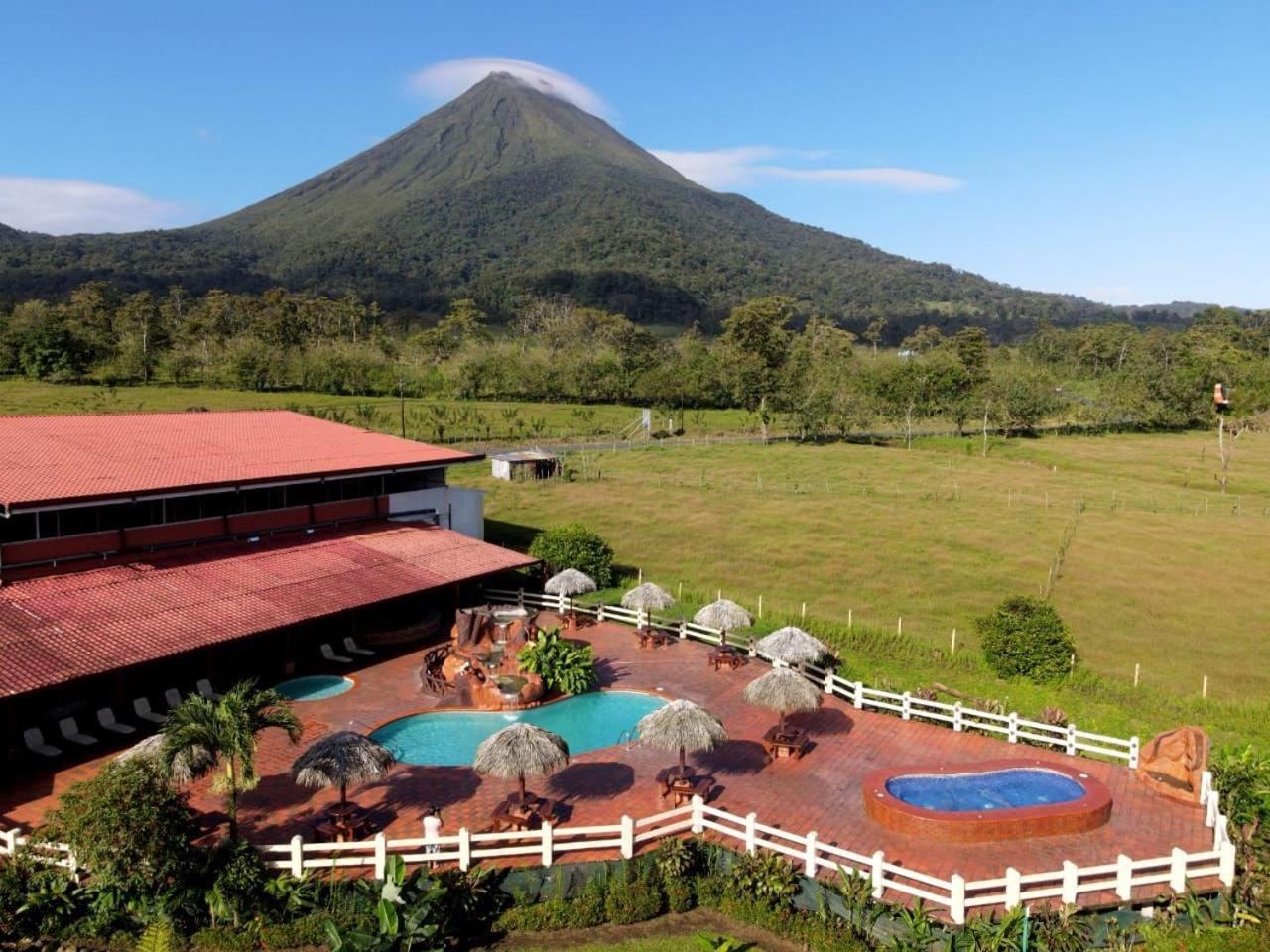 Hotel La Pradera Del Arenal ラ・フォルトゥナ エクステリア 写真