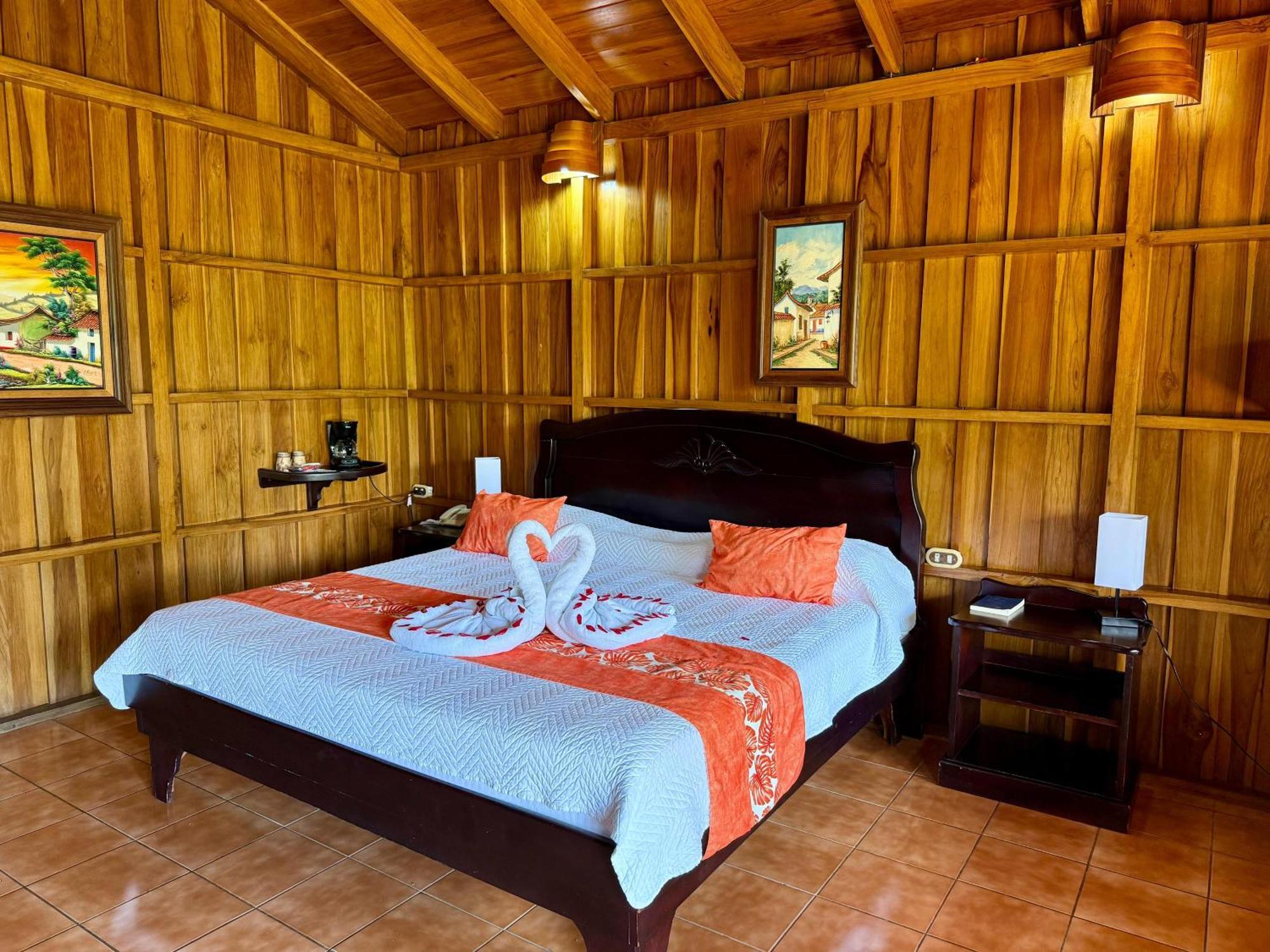 Hotel La Pradera Del Arenal ラ・フォルトゥナ エクステリア 写真