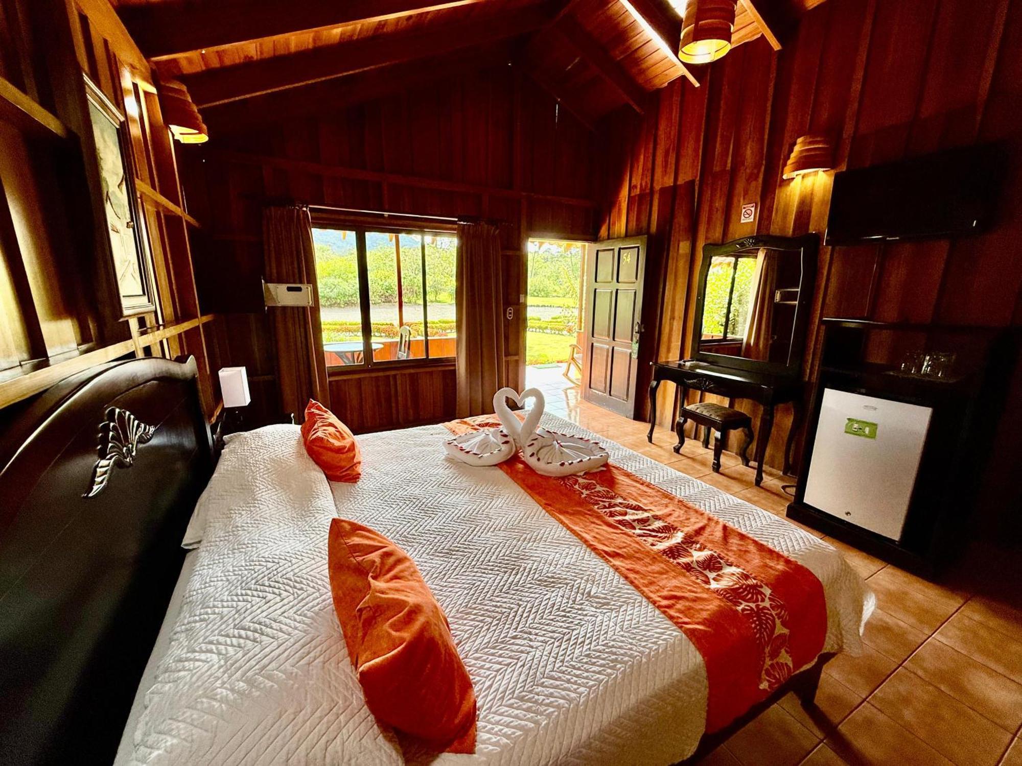 Hotel La Pradera Del Arenal ラ・フォルトゥナ エクステリア 写真
