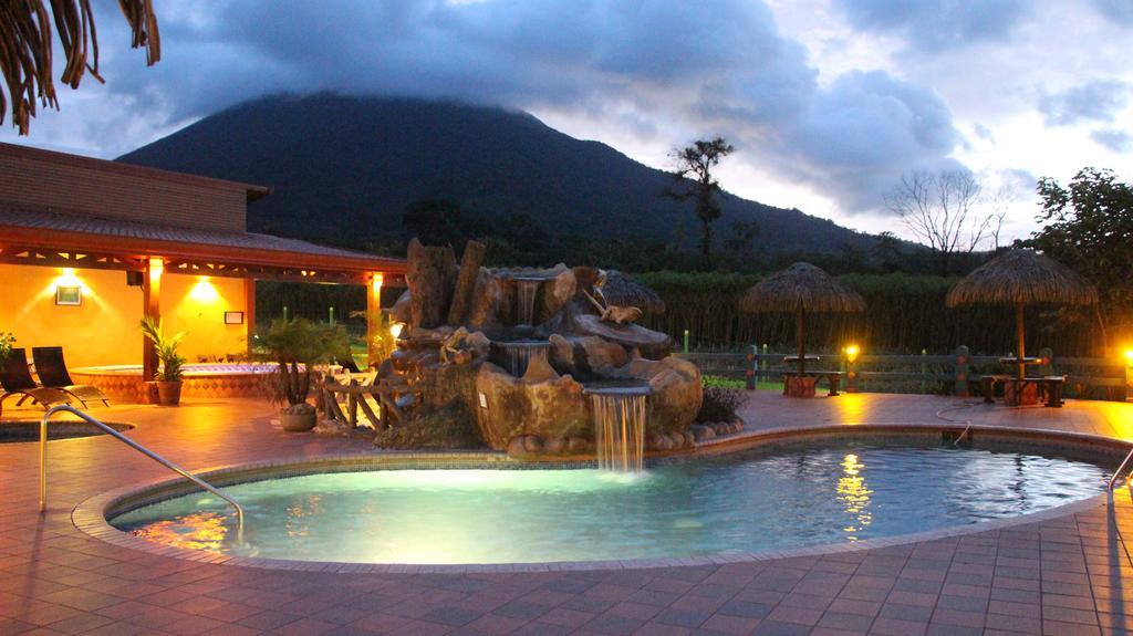 Hotel La Pradera Del Arenal ラ・フォルトゥナ エクステリア 写真