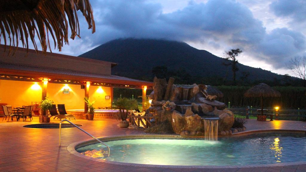 Hotel La Pradera Del Arenal ラ・フォルトゥナ エクステリア 写真