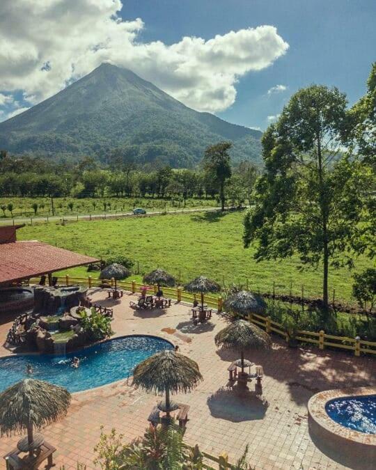 Hotel La Pradera Del Arenal ラ・フォルトゥナ エクステリア 写真